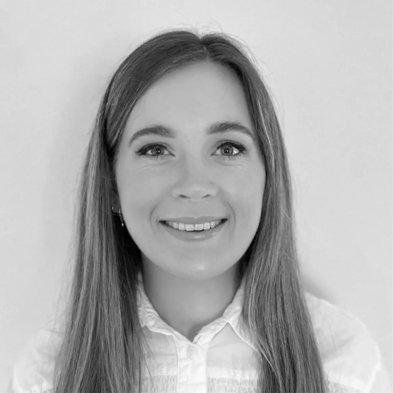 Laura Young 22
